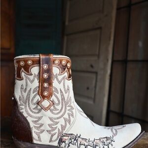 Double D Ranch Cream and Brown Embroidered Western Ankle Boots